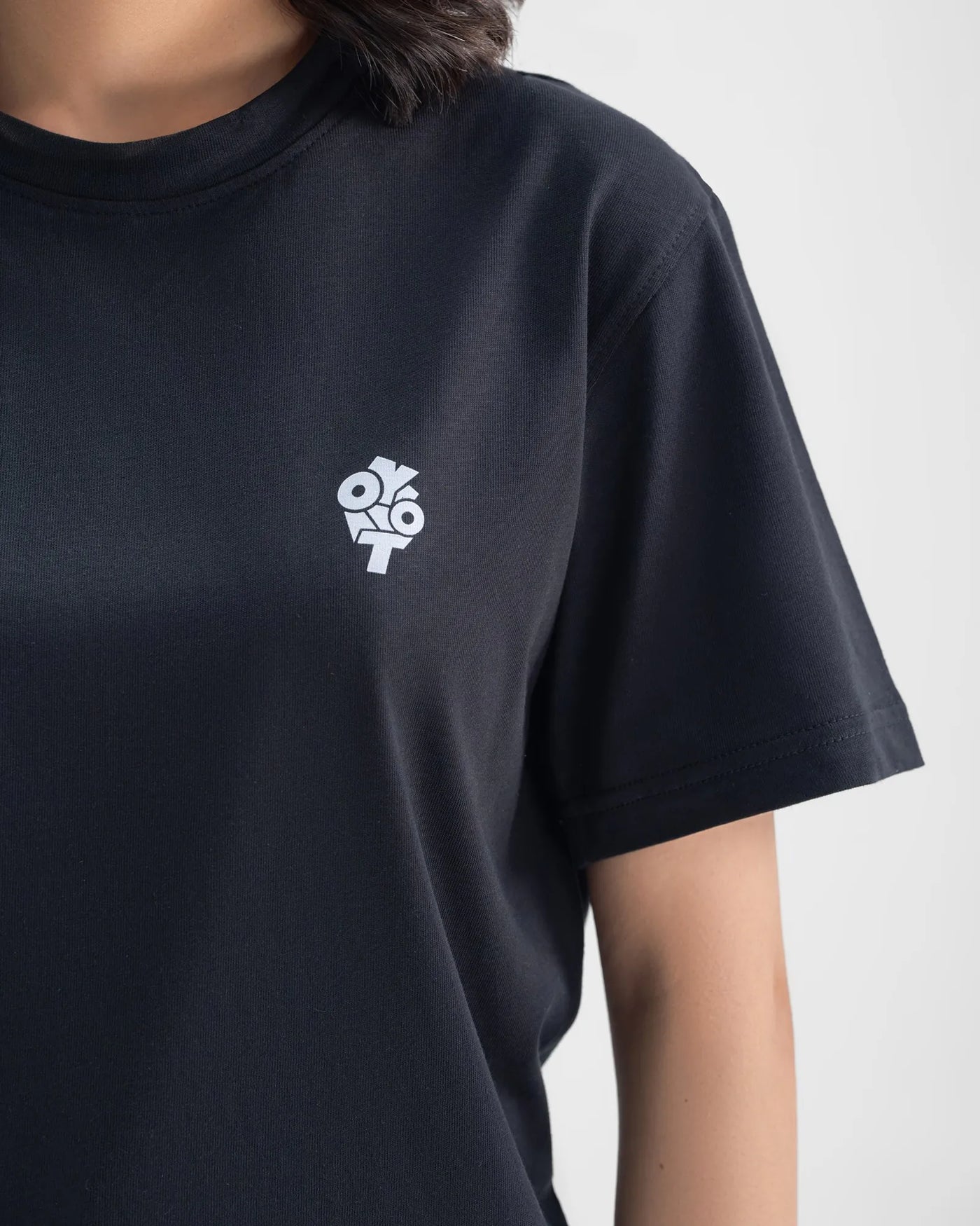 Boxy Tee — Black — Garment close