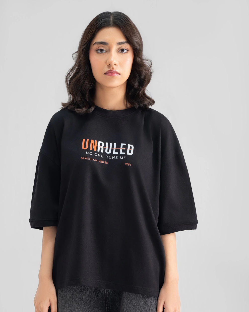 UNRULED Oversized Tee — Black — Girl